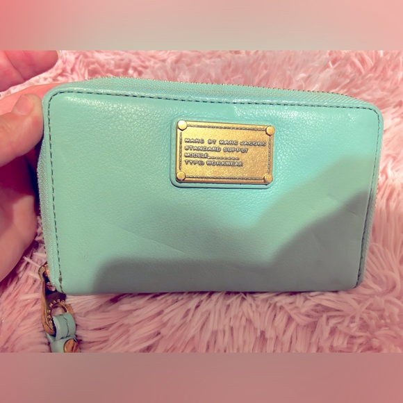 Marc Jacobs Wristlet - Picture 2 of 6